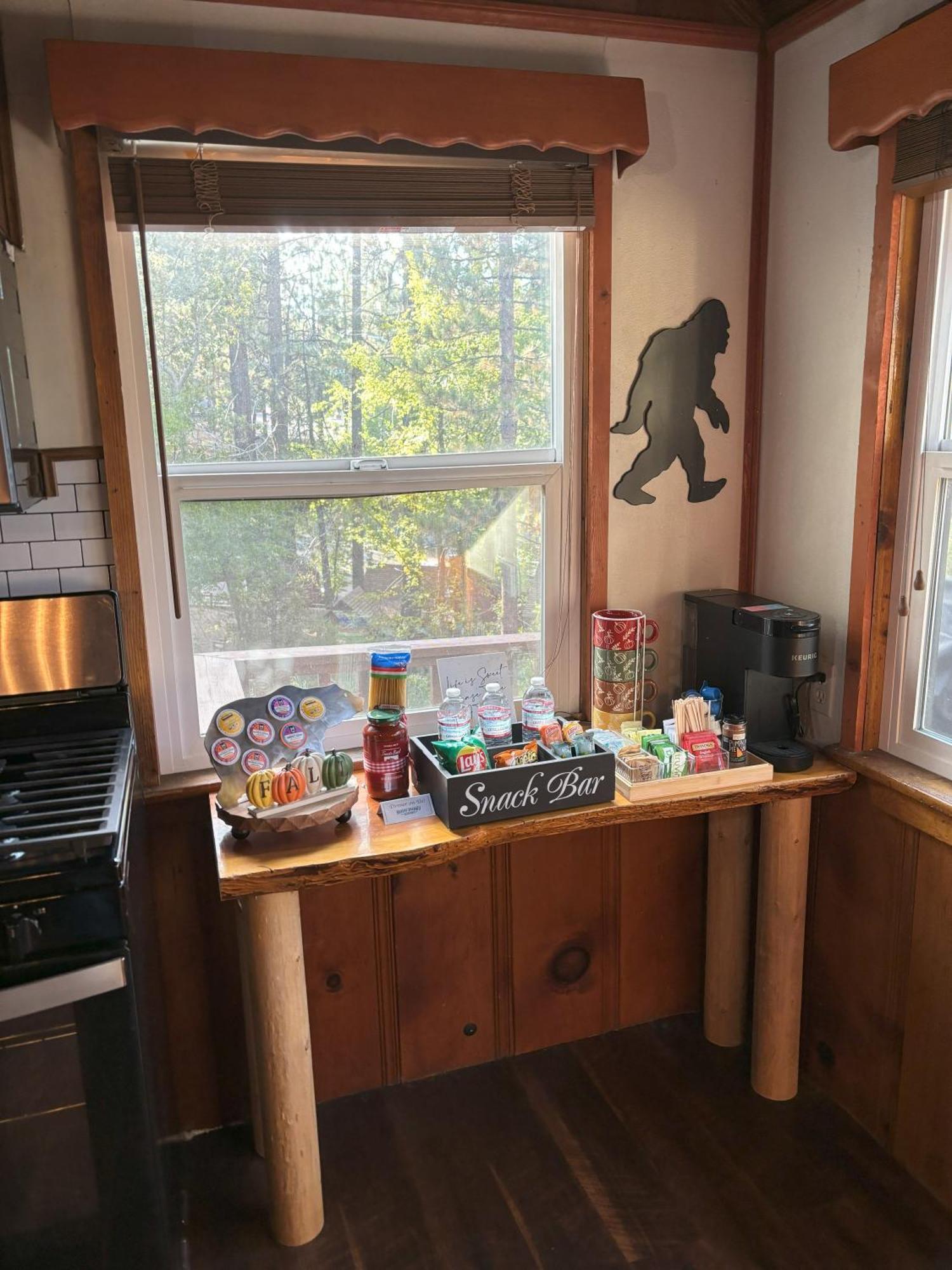 Snow Bunny Lodge - Perfect Big Bear Getaway! Deck With A New Hot Tub And Charcoal Barbecue! Big Bear Lake Dış mekan fotoğraf